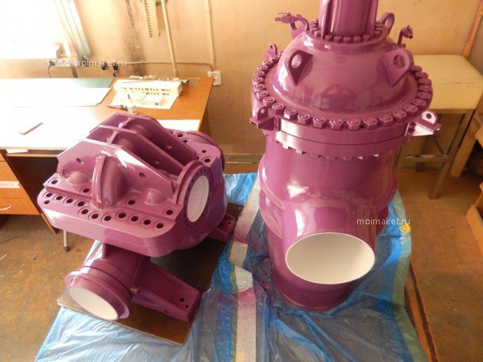 Pump and valve equipment models for an exhibition